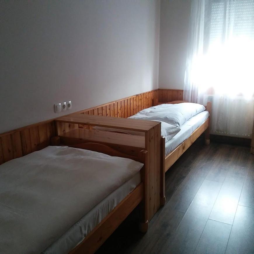 솜버트헤이 Kispipa Panzio B&B 외부 사진